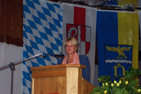MdB Heidi Wright